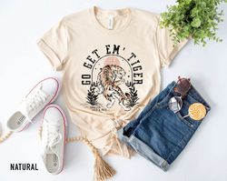 Tiger Graphic Tee, Vintage Tiger Tee, Go Get Em' Tiger Shirt, Summer Shirt, retro shirt, boho hippie Shirt, gift for her