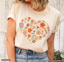 Flower Heart Shirt, Wildflower Tshirt, Gift for Women, Ladies Shirts, Best Friend Gift, Wild Flowers Shirt, Floral Tshir