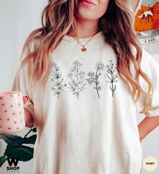 WildFlowers Shirt, Bohemian Shirt, Wild flower Tshirt, Floral Shirt, Meadow Flowers, Oversized Womens Tees, Ladies Shirt