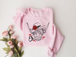 Highland Cow Valentines Day Shirt,Valentines Day Shirts For Woman,Heart Shirt,Cute Valentine Shirt,Valentines Day Gift,V