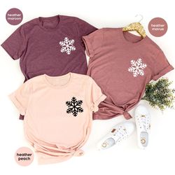 Christmas Snowflake Crewneck Shirts for Family, Unisex Christmas Pocket Graphic Tees for Xmas Gift, Cute Winter Holiday