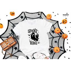 Spooky vibes Halloween Shirt, Halloween Tee, Cool Halloween Shirts, Cute Halloween Tee, Halloween Mom, Women Halloween,F