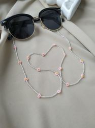 Eyeglass Beaded Daisy chain. Eyeglasses lanyard. Sunglasses seed bead chain.