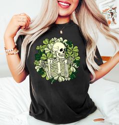 St Patricks Day Shirt, Lucky Skeleton Shirt, Floral Skeleton St Patricks Day Shirt, Skel