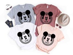 Disney Mickey Mouse Checkerboard Circle T-shirt, M
