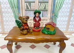 vintage ceramic figurines for a dollhouse. 1:12. mini figurines for a doll. dollhouse accessories.