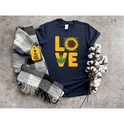 Sunflower T-shirt For Nature Lovers Eco-friendly Nature-inspired Clothing Comfortable Sunflower Tee For Casual Wear Boho