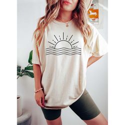 Comfort Retro Ocean Sun Tee Nature Graphic Tshirt,Womens  Summer Tee,Sunrise Shirt For Women Beachy Shirts,Sunset Sweats