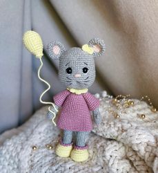 Crochet pattern Susie the Mouse
