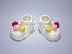 White crochet cute baby booties, Soft handmade shoes, Toddler slippers, Newborn gift, Baby shower gift, New parents gift