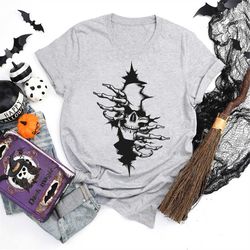 Skull In The Wall Shirt, Halloween Shirt, Halloween Horror Shirt, HorrorShirt, Horror Tee