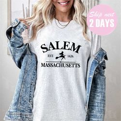 Salem Massachusetts Sweatshirt, Cute Halloween Sweatshirt, Vintage Halloween Sweatshirt, Retro Halloween Sweater, Sander