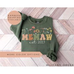 Memaw Sweatshirt,Personalized Memaw Wildflowers Sweater,Memaw Est 2023, Pregnancy Announcement,Custom Grandma Shirt,Moth