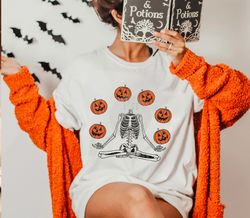 Pumpkin Skeleton Halloween Sweatshirt, Retro Halloween T-shi