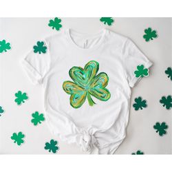 Cute St Patricks Four Leaf Clover Shirt,Watercolor St Patrick Tshirt,Vintage Retro St Patricks Day,Shamrock Sweatshirt,G