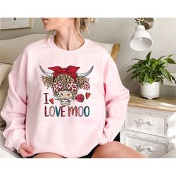 Cow Sweatshirt, Christmas Gift, Cow Sweatshirt, Christmas Hoodie, Cow Mom, Cow Lover Sweatshirt,Cute Valentine Day Outfi
