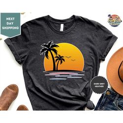 Retro Tropical Sunset, Summer Shirt, Vintage Palm Tree Shirt, Colorful Glitch Tee, Palm Beach Vacation, Cute Gift
