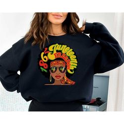 1865 Juneteenth Afro Woman Sweatshirt, Juneteenth Style, Afro Woman Clothing, Natural Hair Celebration Sweatshirts, Blac