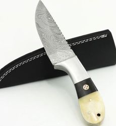 full tang hunting knife , custom made hand made damascus steel hunting knife