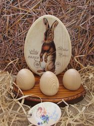 Vintage Style Wooden Easter Egg Display Rack - Decorative Holder for Colorful Eggs