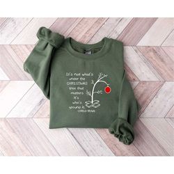 It's not what's under the tree that matters, Cute Christmas tree tee, it's what's around it shirt . Charlie Brown Christ