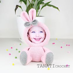 crochet pattern of photo frame bunny