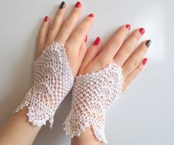 Crochet Bridal Lace Mitts White Fingerless Gloves Victorian Wedding Lace Gloves Women Vintage Summer Gloves Gift for Her