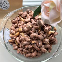 Natural Organic Vietnam Whole Roasted Cashew Nuts High Quality Home Made Vegan Nuts