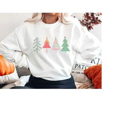 Christmas Sweatshirt for Women, Hand drawn Xmas Trees Crewneck, Christmas Sweater, Winter Tree Sweatshirt, Holiday Gift