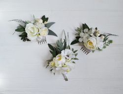 Sage green white flower accessories for wedding Mini flower comb for bride White boutonniere Groom Buttonhole flowers