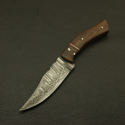 Handmade Damascus Steel Skinning Knife Hunting Knife Camping Blade With Sheath