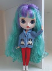 Blue cardigan with rabbit pattern for Blythe doll