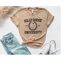 Silly Goose University Crewneck Sweatshirt,Unisex Silly Goose University Shirt,Funny Men's Sweatshirt,Funny Gift for Guy