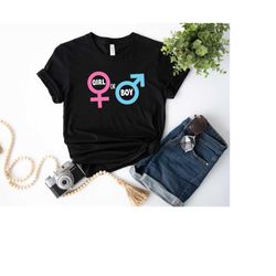 Girl or Boy Shirt, Gender Reveal Party Shirt, Gender Reveal Shirt, Gender Reveal Party, Gender Reveal TShirt