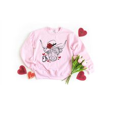 Highland Cow Valentine Shirt, Cow Lover, XOXO Cow Shirt, Valentine Day Shirt, Valentine Day Gift, Cow, Funny Valentine S