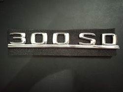 300 S0 Vintage Car emblem