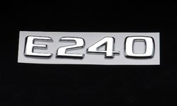 Mercedes E240 Emblem