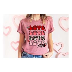 Leopard Love Shirt, Valentine's Day Shirts, Valentine Gift, Valentine's Day Women Shirt,Gift for Mama, Leopard Heart Shi