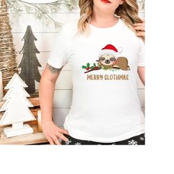 Funny Animal 'Merry Slothmas' Christmas t-shirt for Women, Cute Christmas Sloth Shirt for Christmas Party.