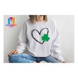 Heart Sweatshirt, Four Leaf Clover T-shirt, Green Lover Shirt, Celebration Day Shirt, Saint Patricks Day, Irish Shirt, S