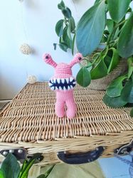 Amigurumi Pink Rainbow Friends crochet pattern. Amigurumi Roblox horror crochet pattern