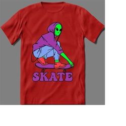 UFO Extra Terrestial SKATEBOARDING Art Quality Shirt