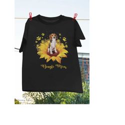 Beagle Mom Sunflower With Dog Paw Mother's Day T-Shirt, Mother Shirt, Dog Paw Shirt, Sunflower Shirt, Mother's Day Gift