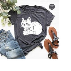 cat crewneck sweatshirt, vintage shirts for women, mother's day gifts, cat graphic tees, gifts for mom, retro t-shirt, g