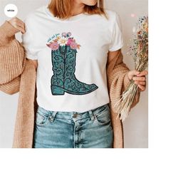 retro floral cowboy girl boot graphic tees, aesthetic southern sweatshirt for girls, vintage country wildflowers shirts