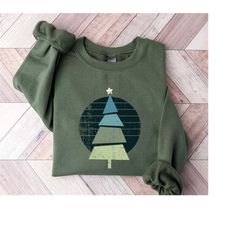 vintage tree, christmas tree sweatshirt, gift idea, sweater gift, christmas gifts for her, gifts for mom, holiday appare