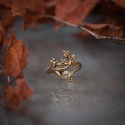 Lizard handcrafted adjustable ring. Tiny Gekko jewelry. Female accessory. Present for her. Author's jewelry.