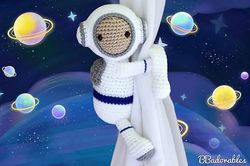 Astronaut curtain tieback