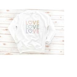 Love Sweatshirt, Heart, Valentine's Day shirt, Sweatsuit, Valentine's gift, Amor, Love more, More Love, Vintage, Fleece,