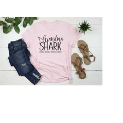 Grandma Shark, Grandma Shark Shirt, Mom Shark T-Shirt, Shark Themed Party, Family Shark Shirts, Grandmother Shark T-Shir